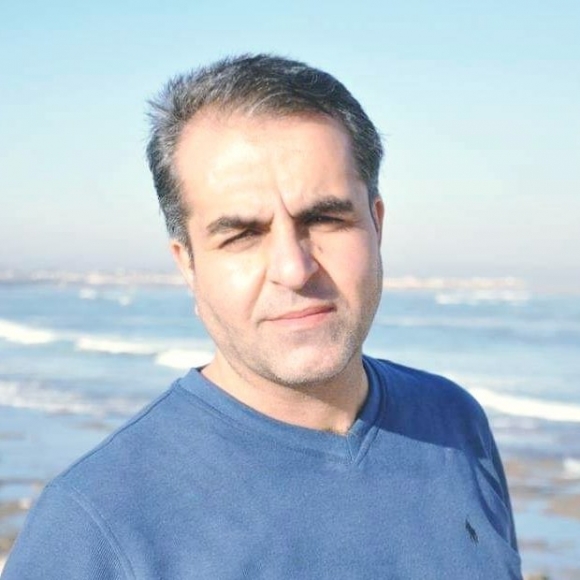 كاری پیشەیی و ئەكادیمی فرانس فوتبۆڵ بە نموونە