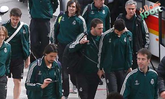 ئەو یاریزانانەی مۆرینۆ بانگهێشتیکردوون بەرامبەر گەلاتە سەرای