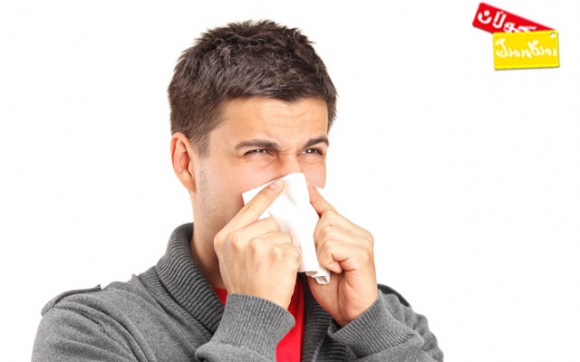 كە یەكێك لە ناوماڵدا دەپژمێت!